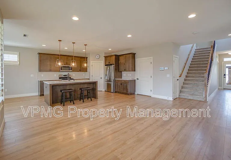12501 NE 102nd Way — Photo 10