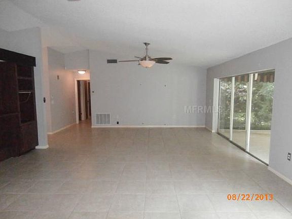 3rd image of 210 58th Ave S