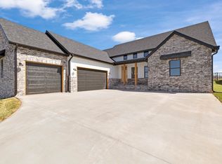 3304 N Marlin Dr, Ozark, MO 65721