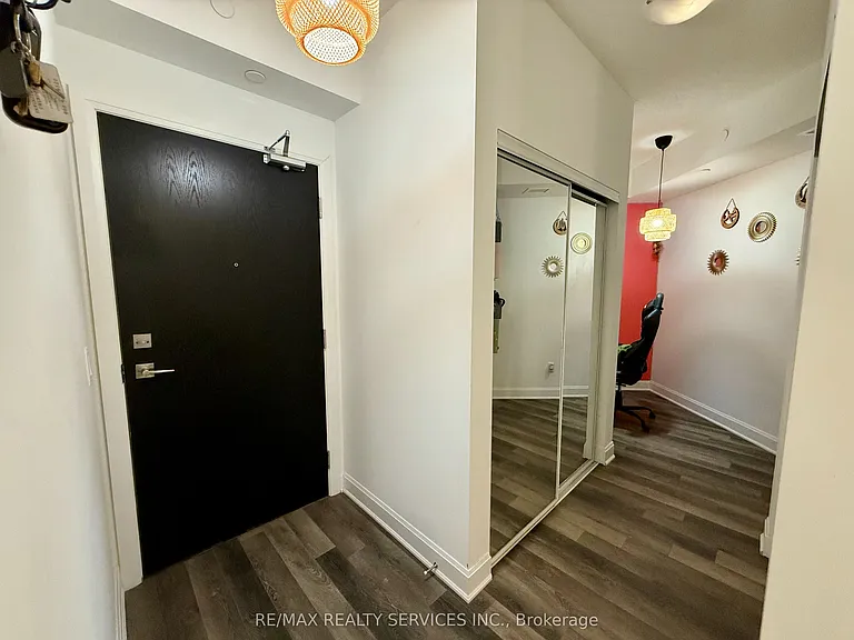 50 Lakebreeze Dr #229 — Photo 12