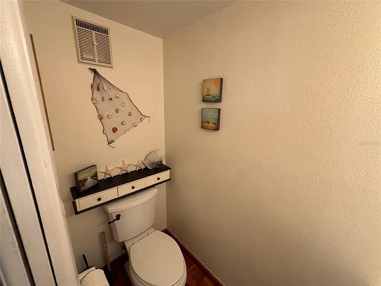 705 Bough Ave — Photo 6