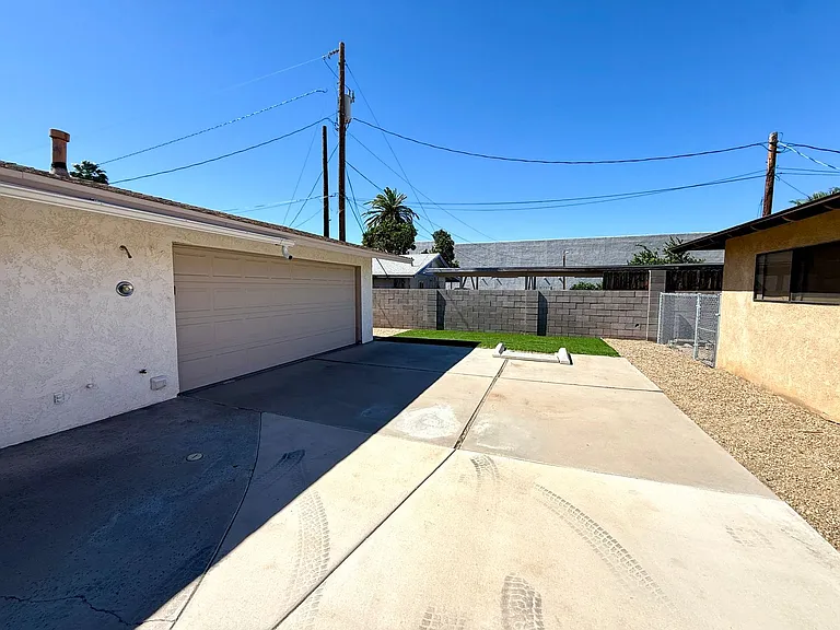 1188 Juanita Ln — Photo 5