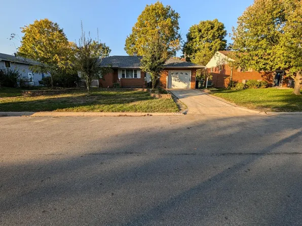 2892 Longfield Rd, Columbus, OH 43204