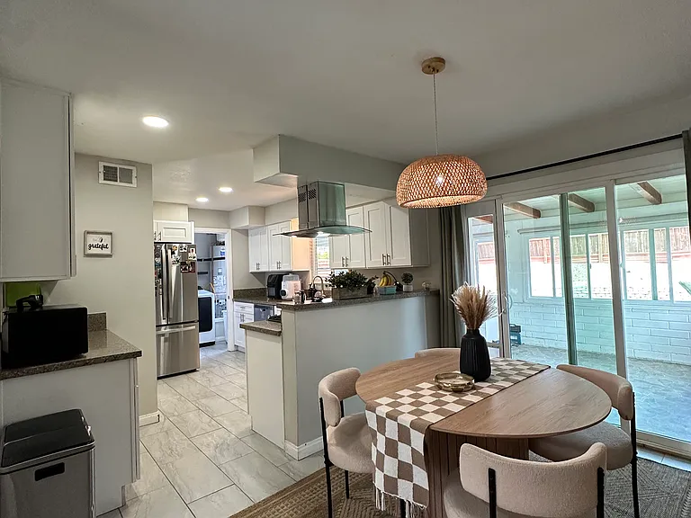 514 Luna Dr — Photo 20