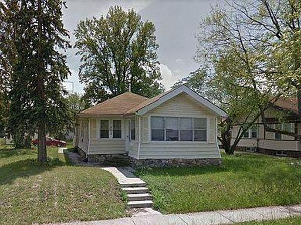 1207 E Edwards Ave