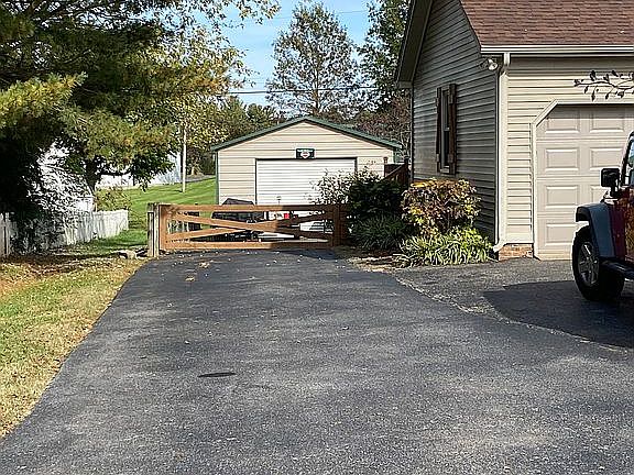 Detached garage access