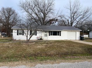 1528 104th St NW, Grove, OK 74344