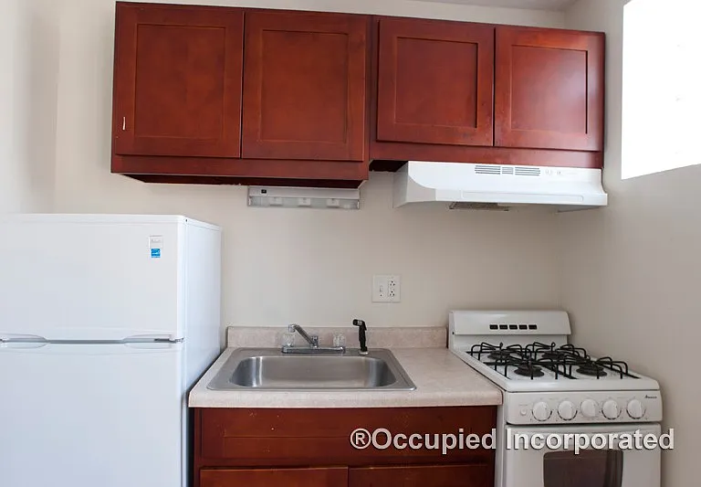 5206 S Harper Ave #104 — Photo 8