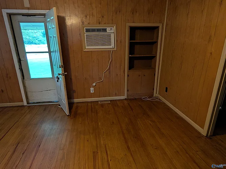 665 Cave Spring Rd — Photo 14