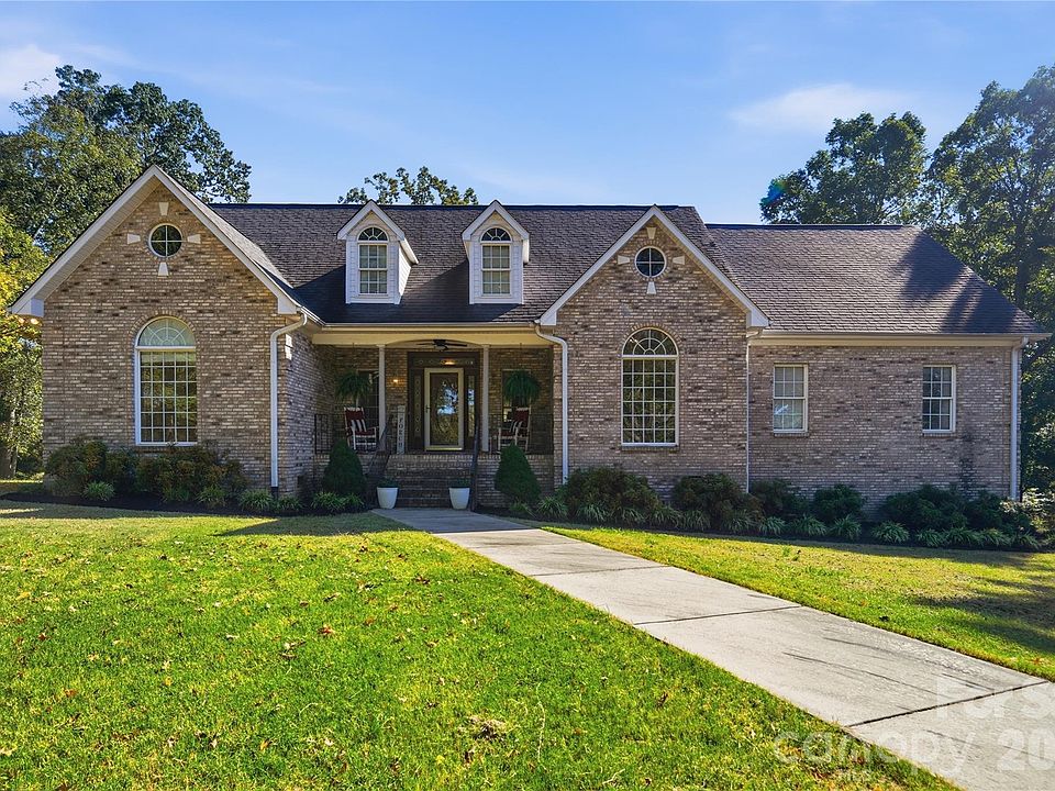 1st image of 244 Ruth Blvd