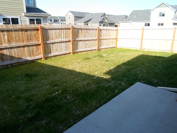 4th image of 81 Tailfeather Ln #A