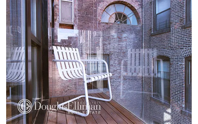 Sold by Douglas Elliman | media 10