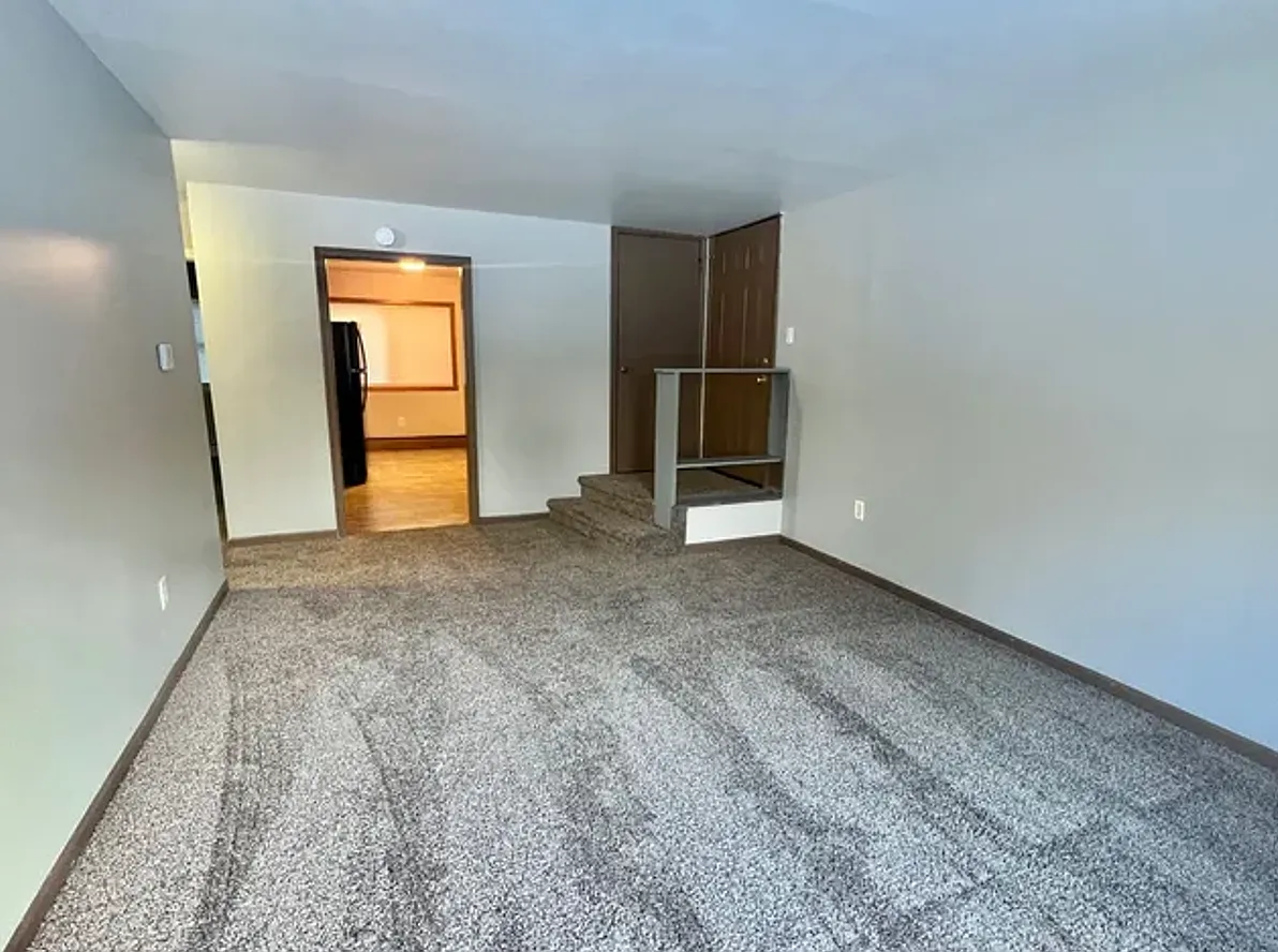 2 bed, $875 — Photo 3