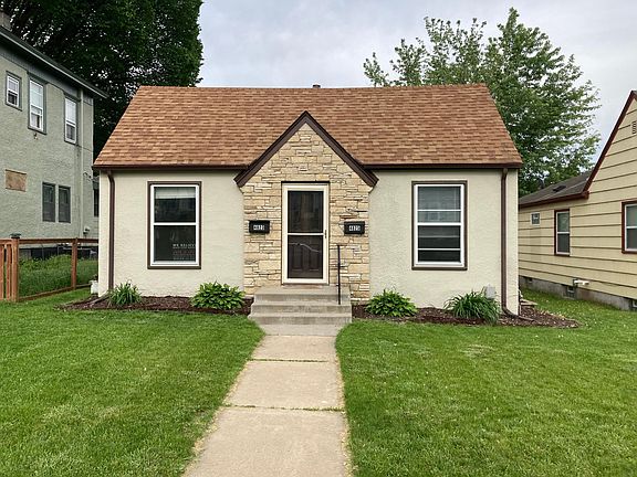 Front view of the house. It is a side by side duplex. The unit for rent is the right side of the house 4825