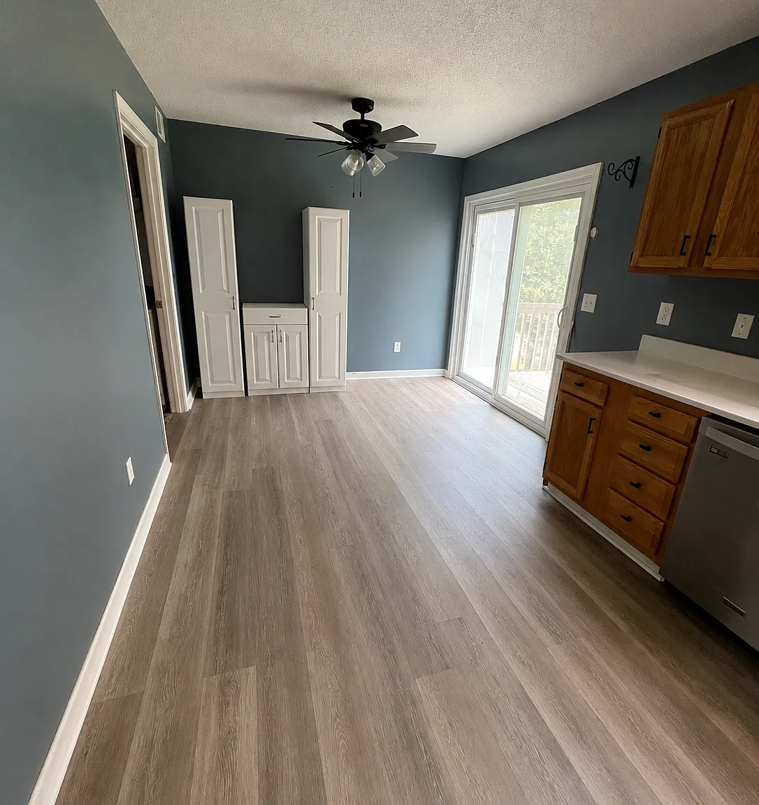 3115 W Walnut St — Photo 4