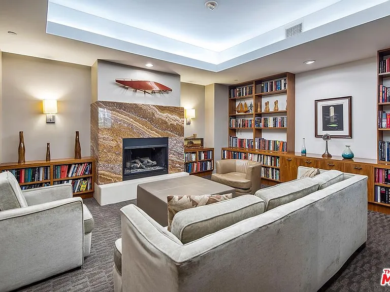 13650 Marina Pointe Dr #1706 — Photo 27