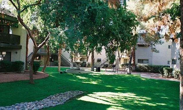 La Estancia Apartments — Photo 17