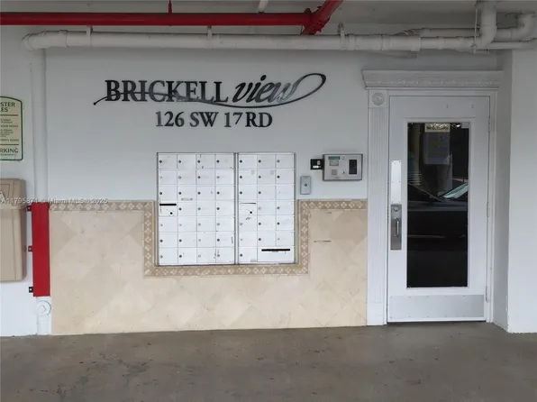 126 SW 17th Rd, Miami, FL