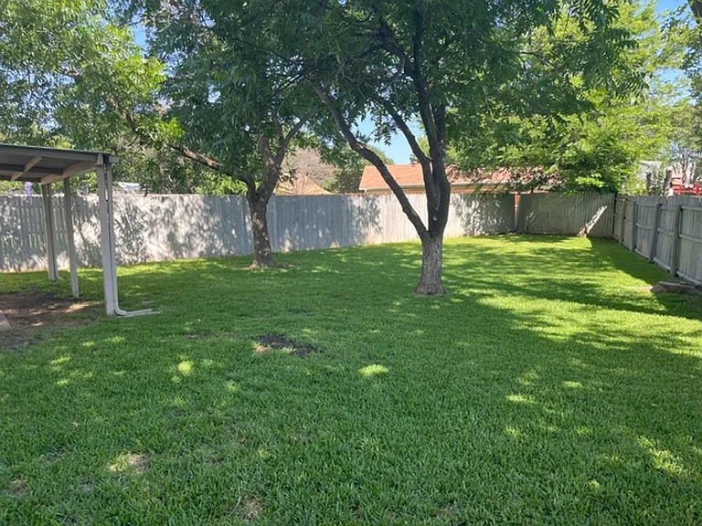 7208 Southridge Trl — Photo 21