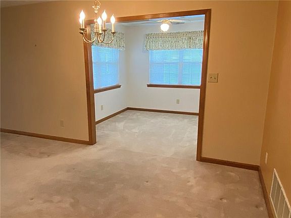 2nd image of 1065 Ina Cir