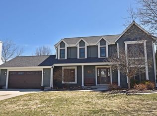 W72N382 Cedar Pointe Ave, Cedarburg, WI