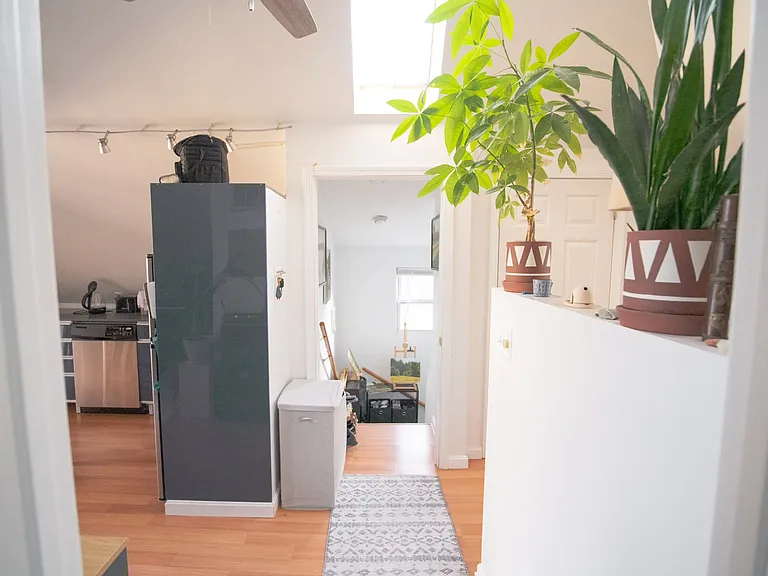 36 Montfern Ave #3 — Photo 11