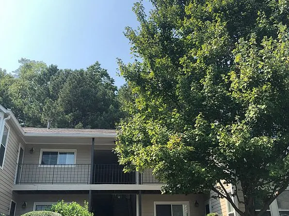 2107 Lake Pointe Cir, Roswell, GA 30075