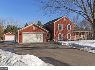 5549 Garden Dr, Woodbury, MN 55129