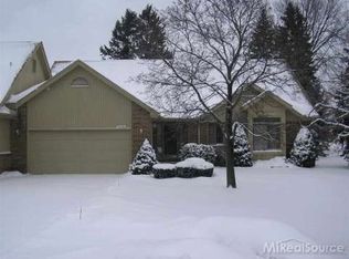29284 Wyndham Ct #1, Farmington Hills, MI 48334