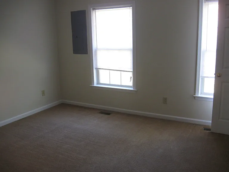 310 Wine St — Photo 13