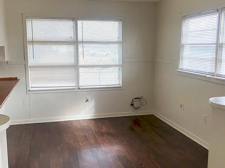 11410 Avenue P — Photo 6