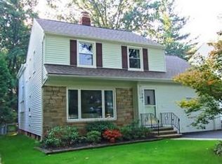 1287 Ford Rd, Lyndhurst, OH 44124