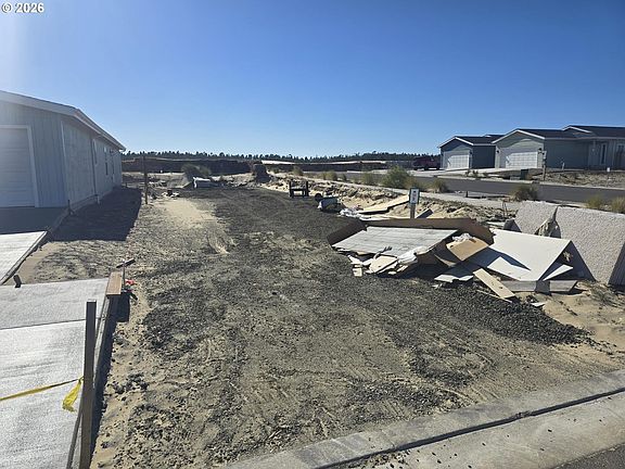 2nd image of Maple St Lot 36