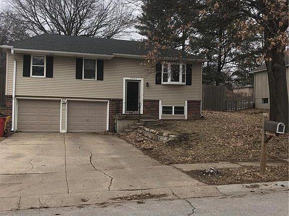 2nd image of 2325 NW Chatham Pl