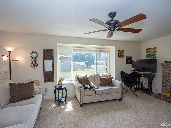 3rd image of 21622 50th Ave E