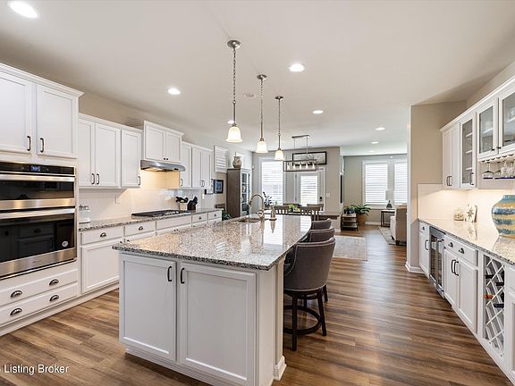 3rd image of 14504 Jackson Crossing Dr