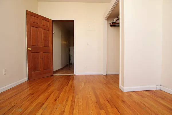 Rented by Nooklyn NYC LLC | media 17