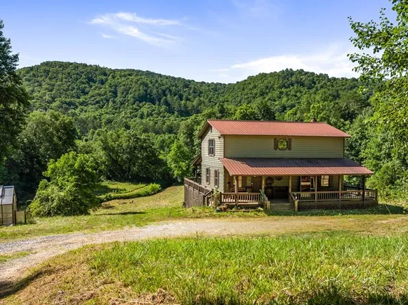 2954 Cutcane Rd, Mineral Bluff, GA 30559