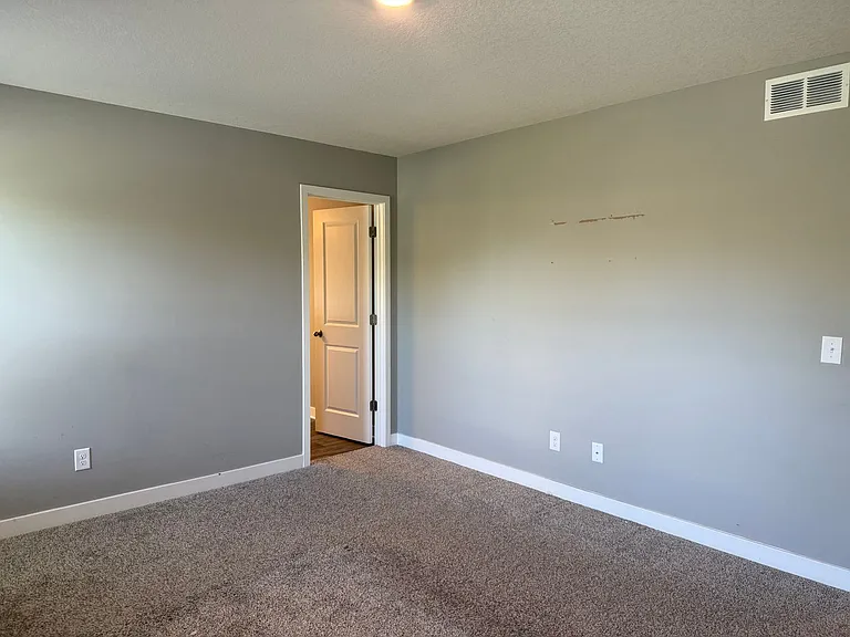 13144 Zachary Ln N — Photo 11