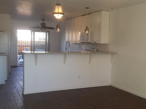 Living Room / Kitchen