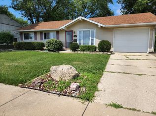706 Newland Ave, Romeoville, IL 60446