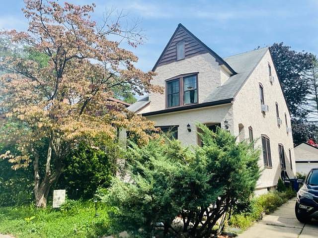 1st image of 8663 Somerset St
