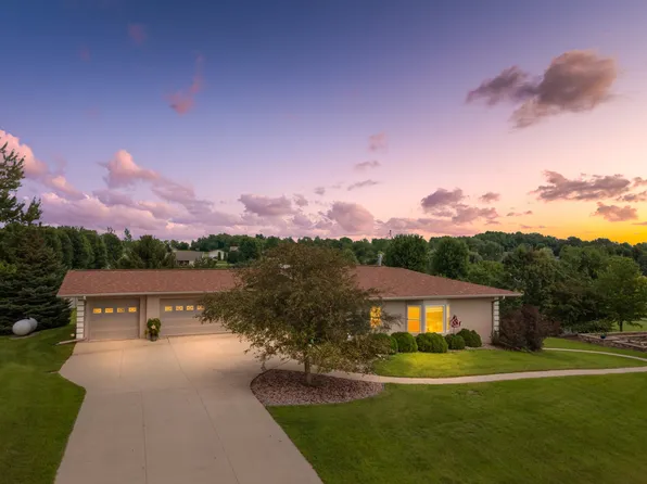 N2490 Carnie Rd, Monroe, WI 53566