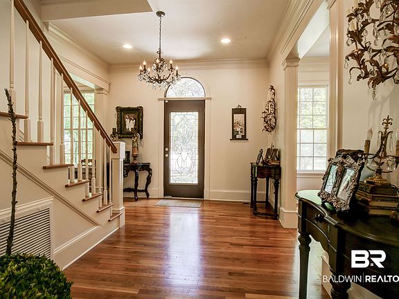 4th image of 105 Alsway Ct