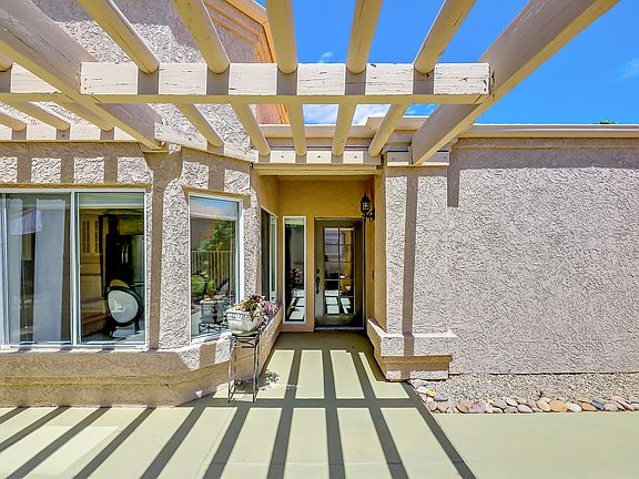 2nd image of 48623 Vista Tierra