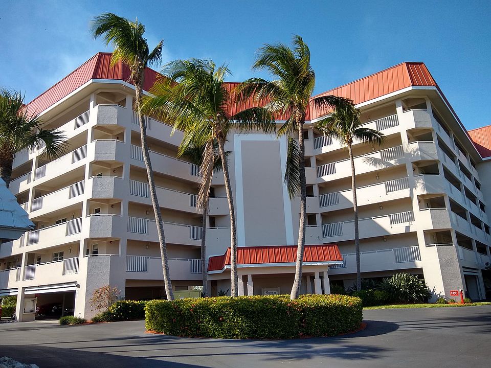 1st image of 270 N Collier Blvd