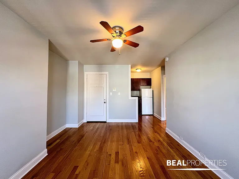 837 West Wolfram Street — Photo 23
