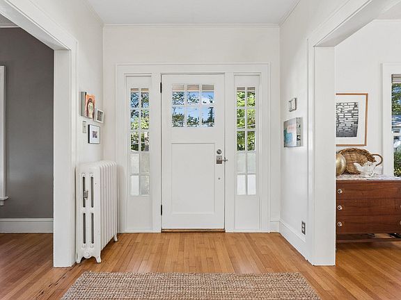 4th image of 12 Belknap Street