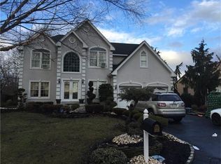 315 Schmidt Pl, Fords, NJ 08863