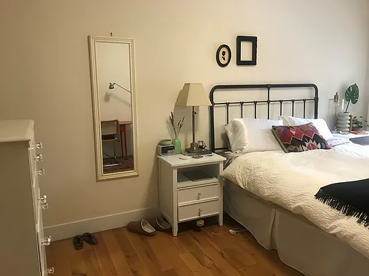 Rented by Douglas Elliman | media 15